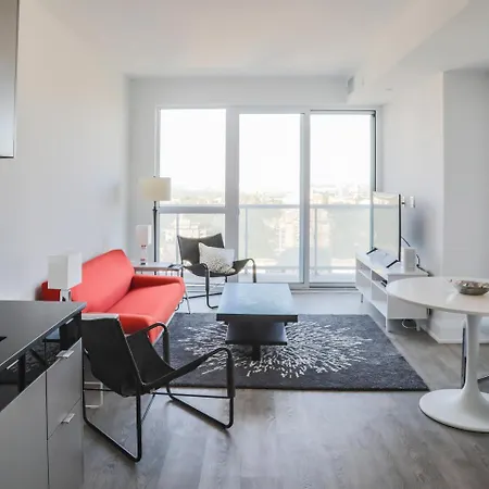 Modern 2 Bedroom Yonge And Eglinton Condo